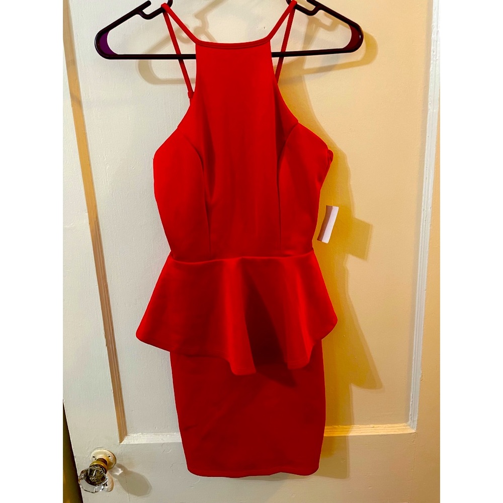 Red Cocktail Dress 💃